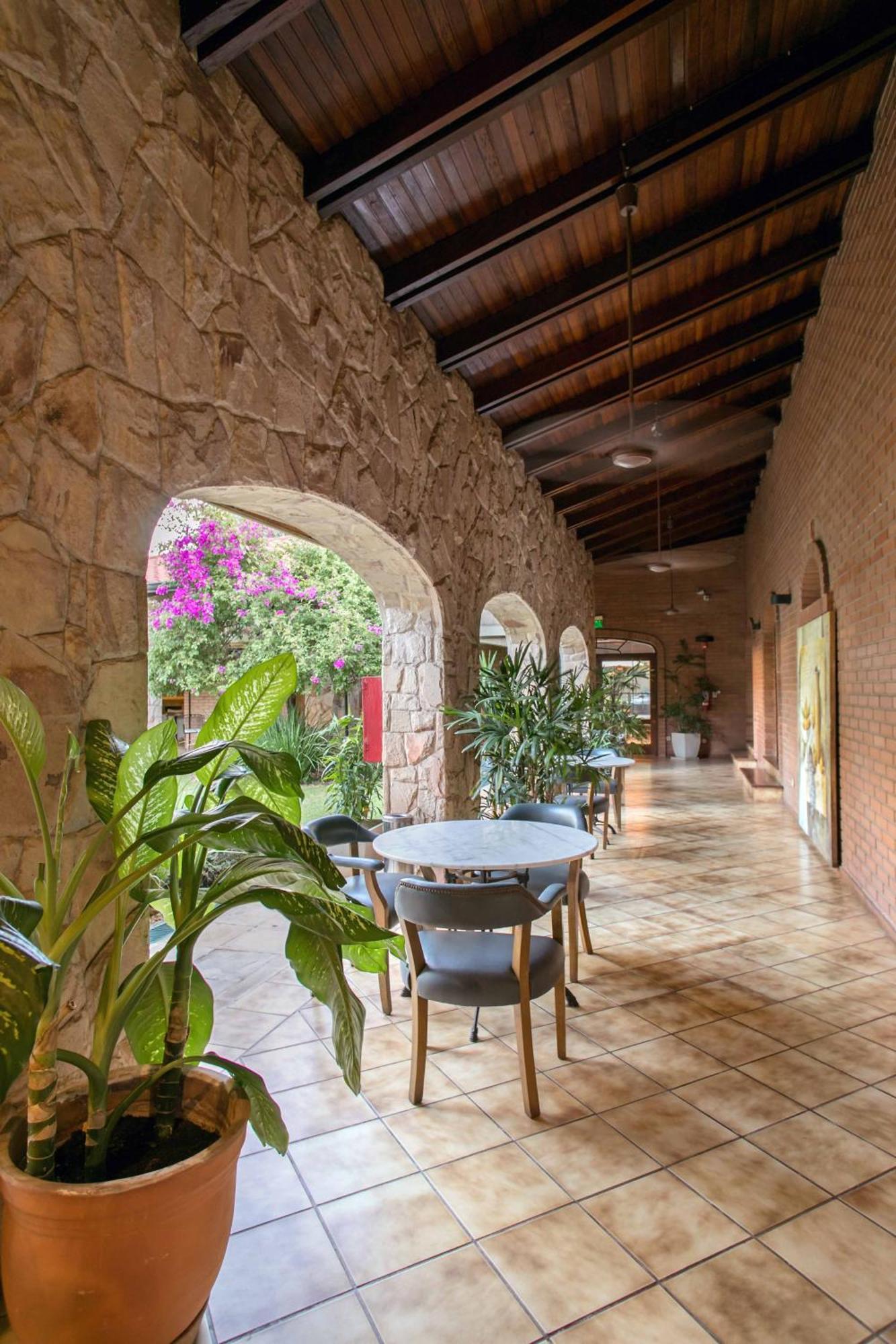Las Lomas Casa Hotel 아순시온 외부 사진